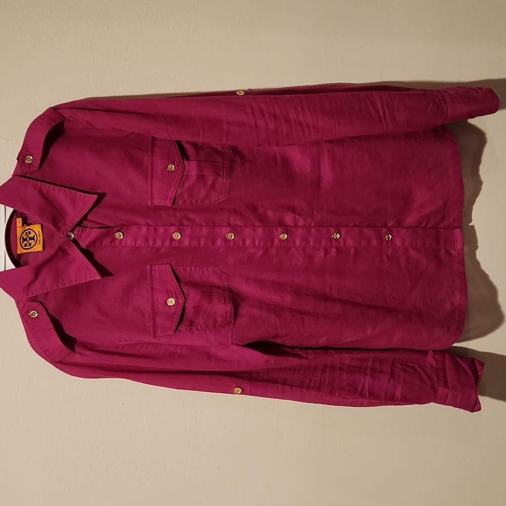 ❤️ TORY BURCH BRIGETTE FITTED BUTTON DOWN COTTON SHIRT / TOP IN MAGENTA, 6 - Picture 3 of 13